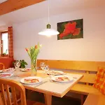 Haus Troetschler Apartament Weilheim