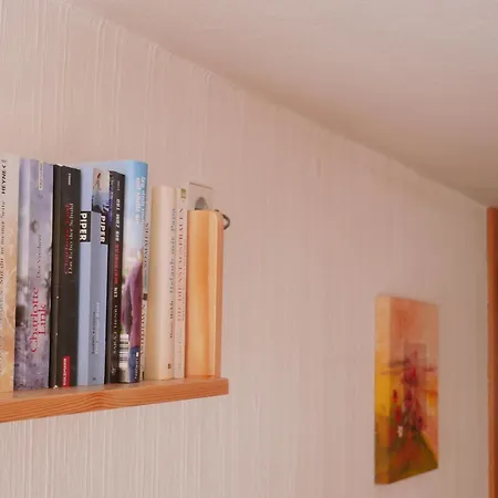 Haus Troetschler Апартаменты *