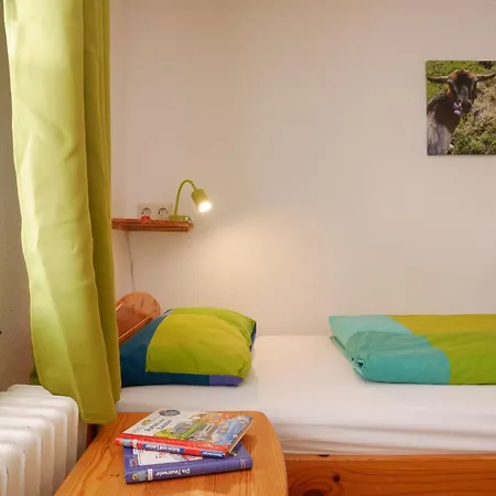 Haus Troetschler Апартаменты Weilheim