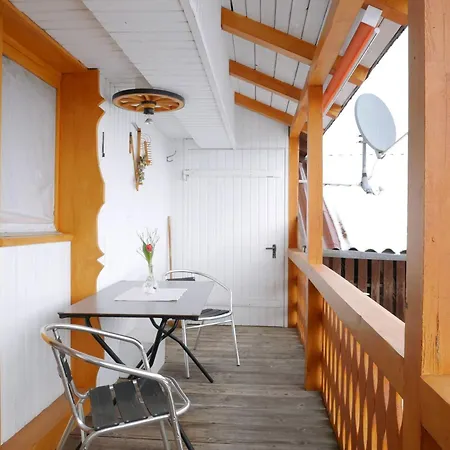 Haus Troetschler Апартаменты *